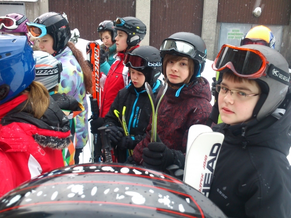 /galeria/Kurs narciarski 2013/6667975e62076d5ff1b93df904db9067.jpg